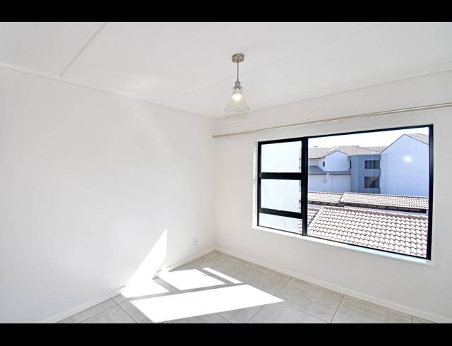 3 BEDROOM APARTMENT FOR SALE IN NOORDHANG